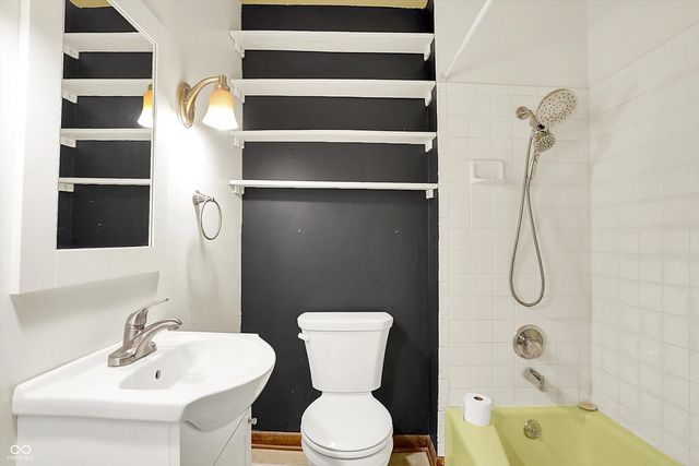 6546 Derbyshire Road, Indianapolis, IN 46227