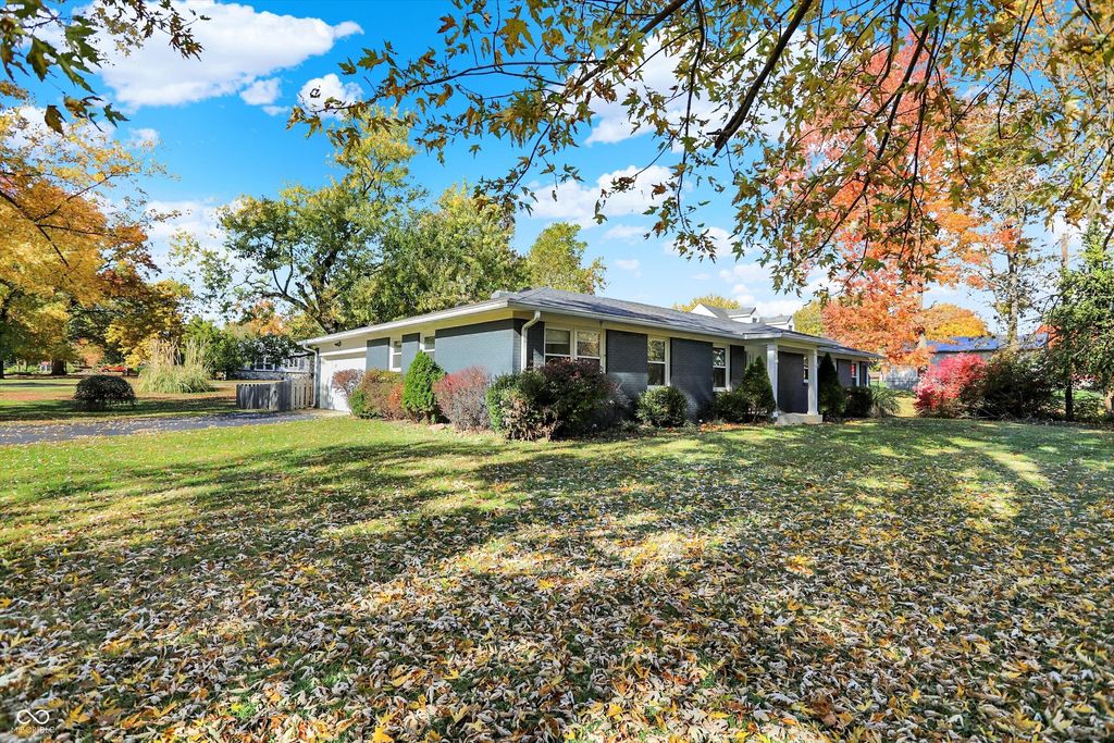 6546 Derbyshire Road, Indianapolis, IN 46227