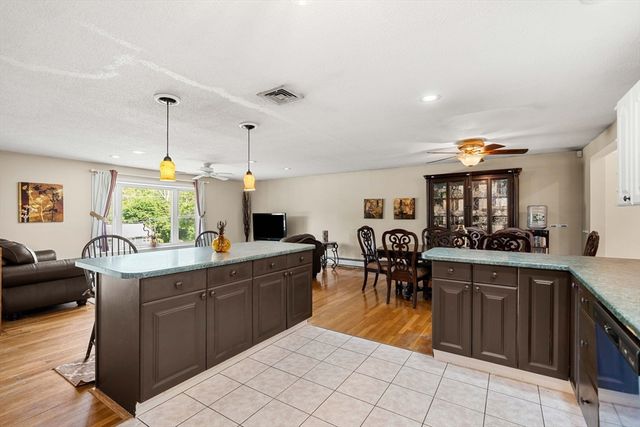 240 Hampstead St, Methuen, MA 01844
