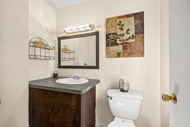 240 Hampstead St, Methuen, MA 01844