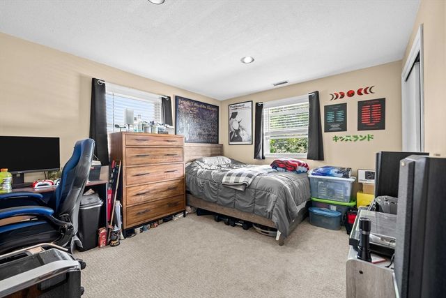 240 Hampstead St, Methuen, MA 01844