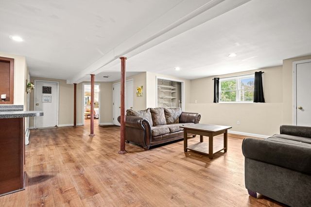 240 Hampstead St, Methuen, MA 01844