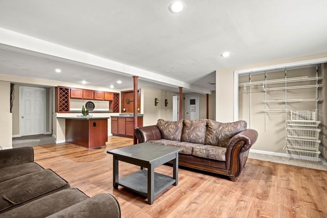 240 Hampstead St, Methuen, MA 01844