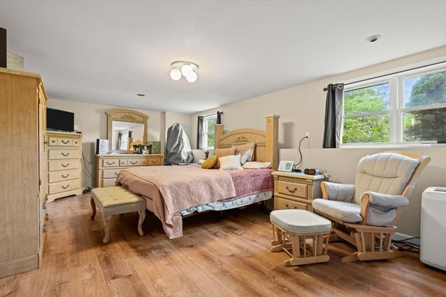 240 Hampstead St, Methuen, MA 01844