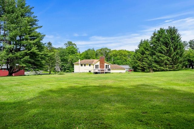240 Hampstead St, Methuen, MA 01844