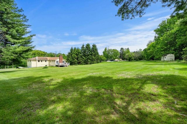 240 Hampstead St, Methuen, MA 01844