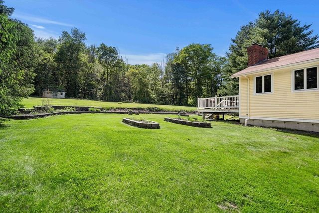 240 Hampstead St, Methuen, MA 01844