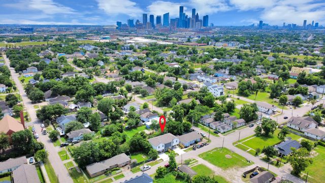 2608 Campbell Street A, Houston, TX 77026