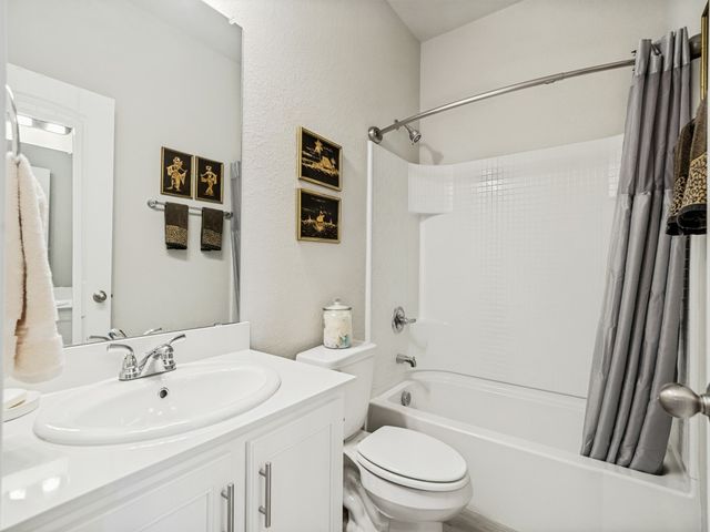 2904 Brittlebush Drive, Fort Worth, TX 76108