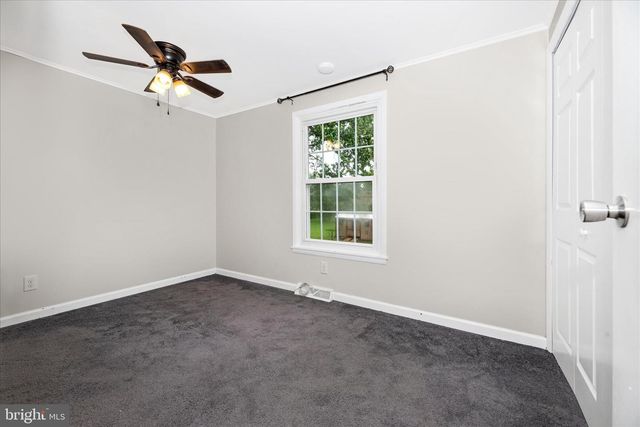 10 SHERMAN ST, Hanover, PA 17331