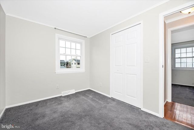 10 SHERMAN ST, Hanover, PA 17331