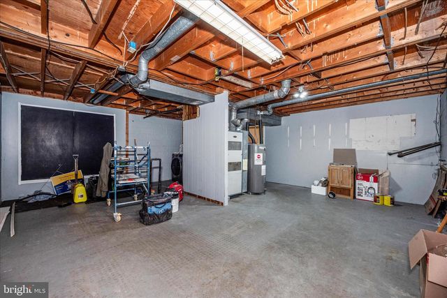 10 SHERMAN ST, Hanover, PA 17331