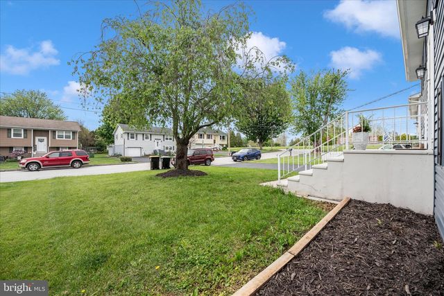 10 SHERMAN ST, Hanover, PA 17331