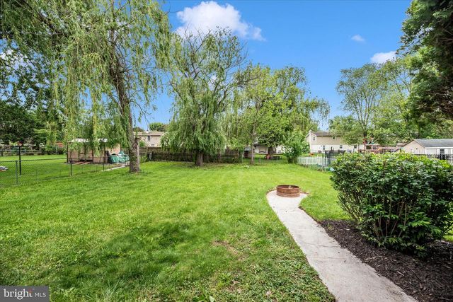 10 SHERMAN ST, Hanover, PA 17331