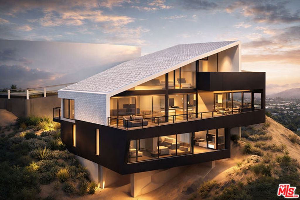 8551 W Cole Crest Drive, Los Angeles, CA 90046