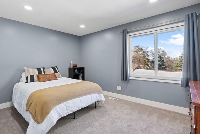 13445 Heather Hills Drive, Burnsville, MN 55337