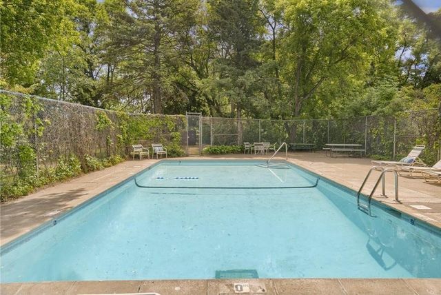 13445 Heather Hills Drive, Burnsville, MN 55337