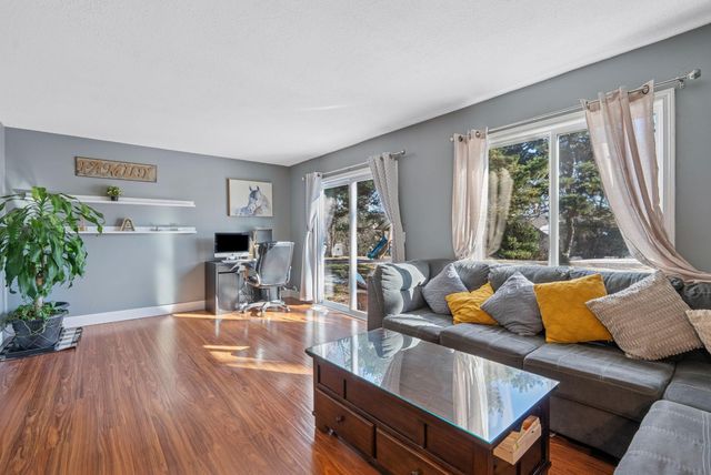 13445 Heather Hills Drive, Burnsville, MN 55337