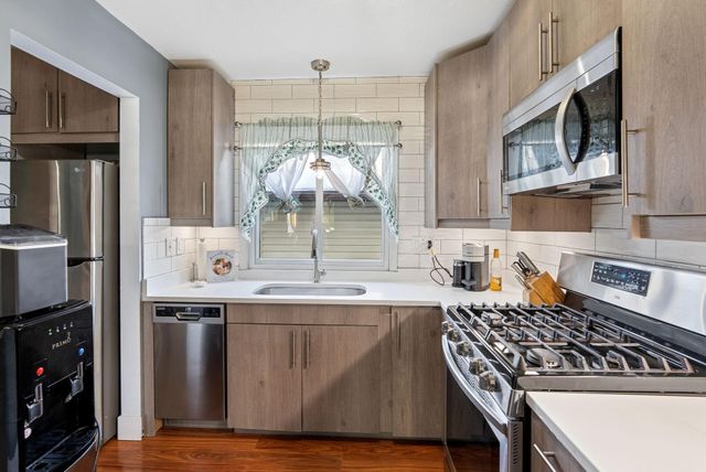 13445 Heather Hills Drive, Burnsville, MN 55337