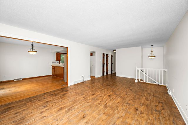 13609 62nd Avenue N, Maple Grove, MN 55311