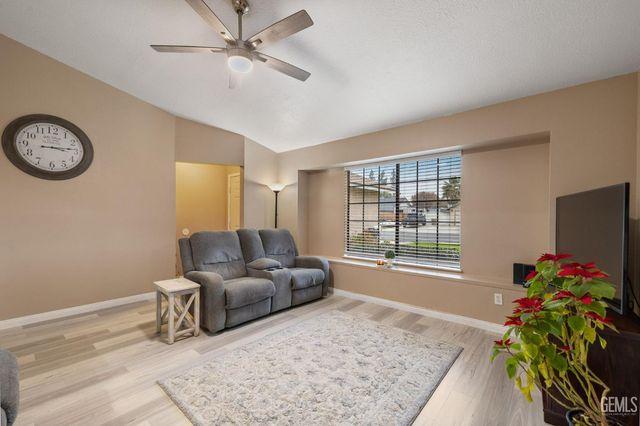 12113 Nacelle Avenue, Bakersfield, CA 93312