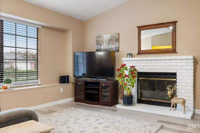 12113 Nacelle Avenue, Bakersfield, CA 93312