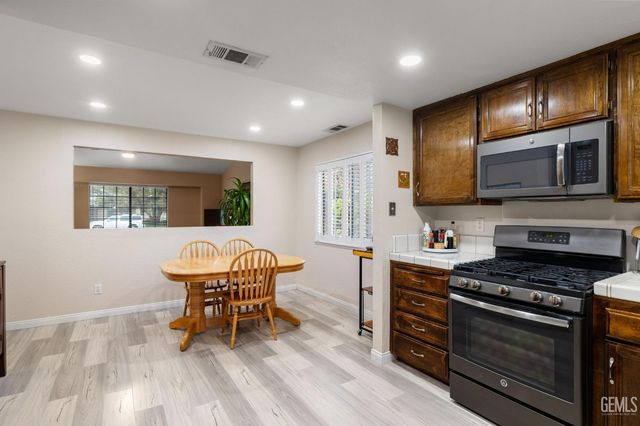 12113 Nacelle Avenue, Bakersfield, CA 93312