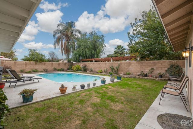 12113 Nacelle Avenue, Bakersfield, CA 93312