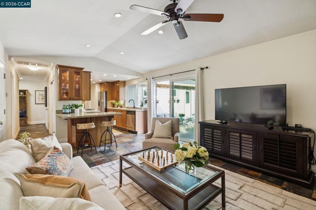 1133 Greenbrook Dr, Danville, CA 94526