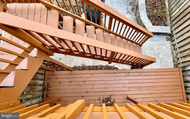 6291 KERRYDALE DR, Springfield, VA 22152