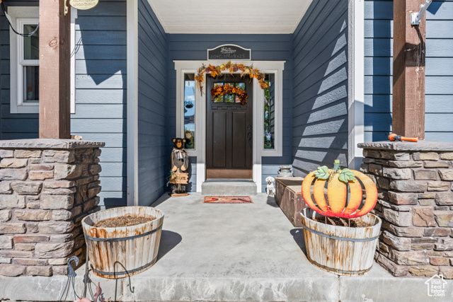 190 W 3RD, Bloomington, ID 83223