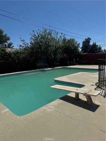 3605 Laverne Avenue, Bakersfield, CA 93309