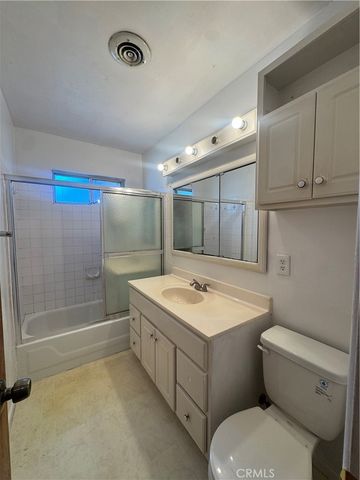 3605 Laverne Avenue, Bakersfield, CA 93309