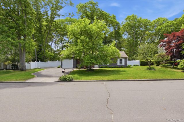 30 Scenic Hills Drive, Ridge, NY 11961