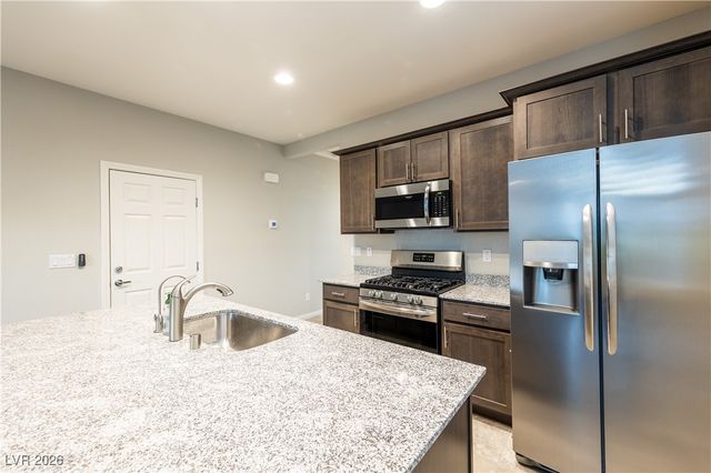 2664 Chinaberry Hill Street, Laughlin, NV 89029