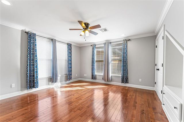 1011 Common Street, Lake Charles, LA 70601