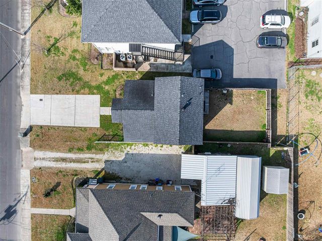 1011 Common Street, Lake Charles, LA 70601