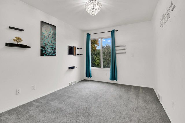 3971 W College AVENUE, Milwaukee, WI 53221