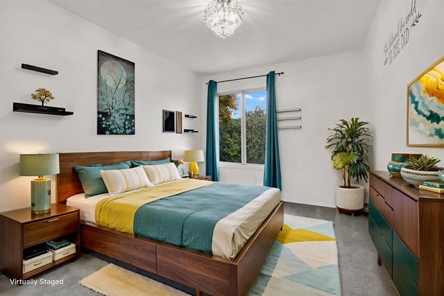 3971 W College AVENUE, Milwaukee, WI 53221