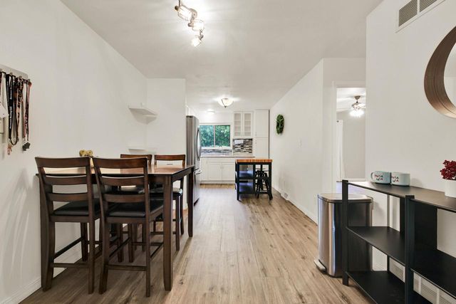 3971 W College AVENUE, Milwaukee, WI 53221