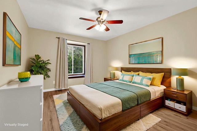 3971 W College AVENUE, Milwaukee, WI 53221