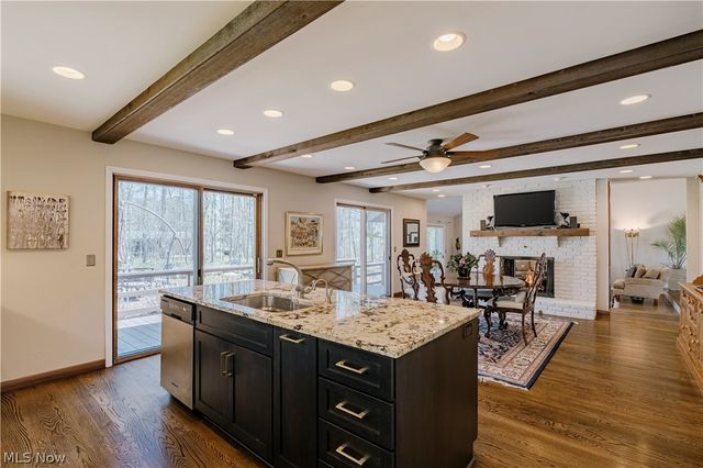 8 Louis Drive, Pepper Pike, OH 44124
