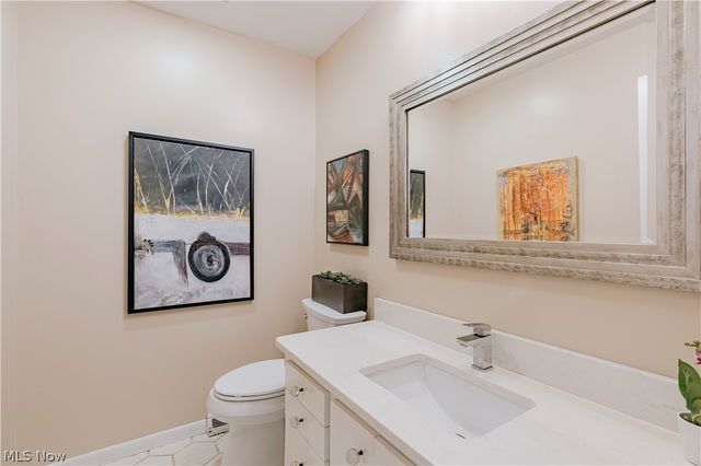 8 Louis Drive, Pepper Pike, OH 44124