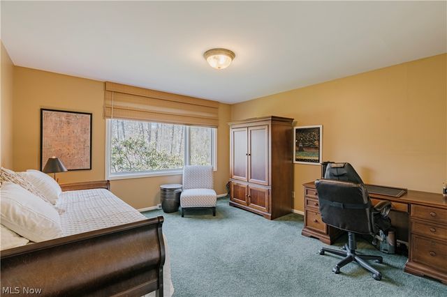 8 Louis Drive, Pepper Pike, OH 44124