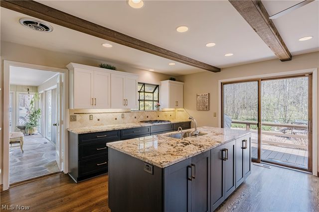 8 Louis Drive, Pepper Pike, OH 44124
