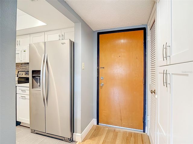 2587 COUNTRYSIDE BOULEVARD 6304, Clearwater, FL 33761