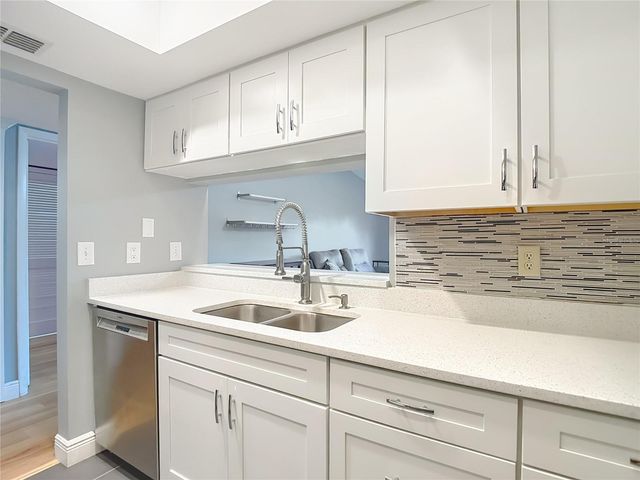 2587 COUNTRYSIDE BOULEVARD 6304, Clearwater, FL 33761