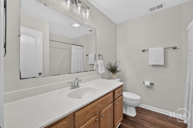 1516 E Henry Street, Savannah, GA 31404