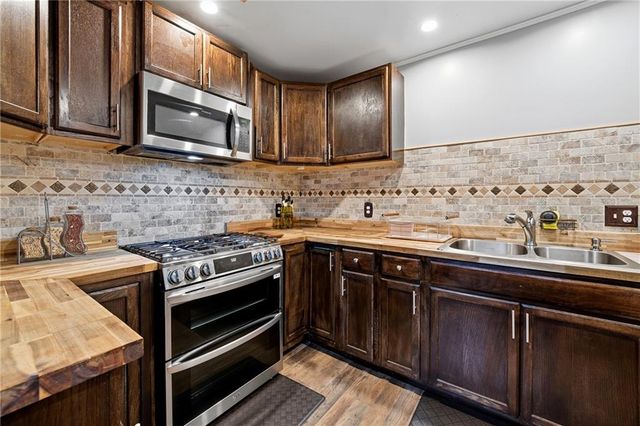 7274 Demeter Drive, Atlanta, GA 30349