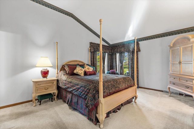 7930 S 47th STREET, Franklin, WI 53132